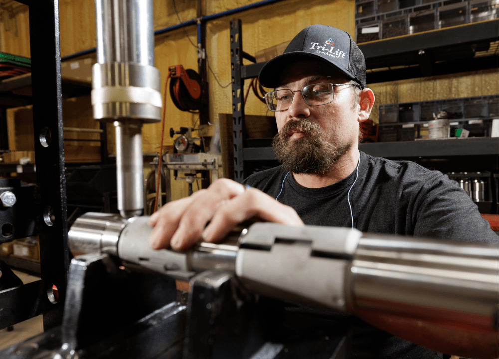 Manufacturing process for custom oilfield tools with domestic quality control